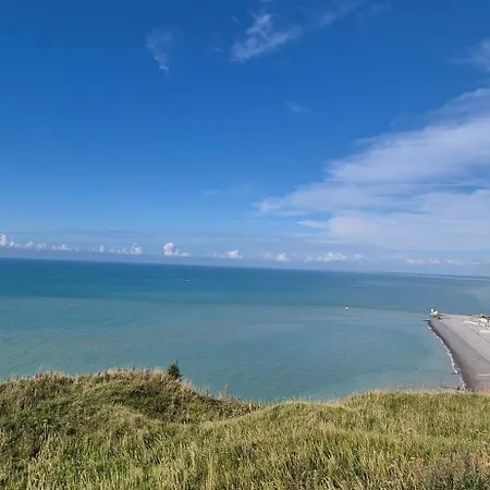 Face A La Les Moussaillons مير-لي-بان